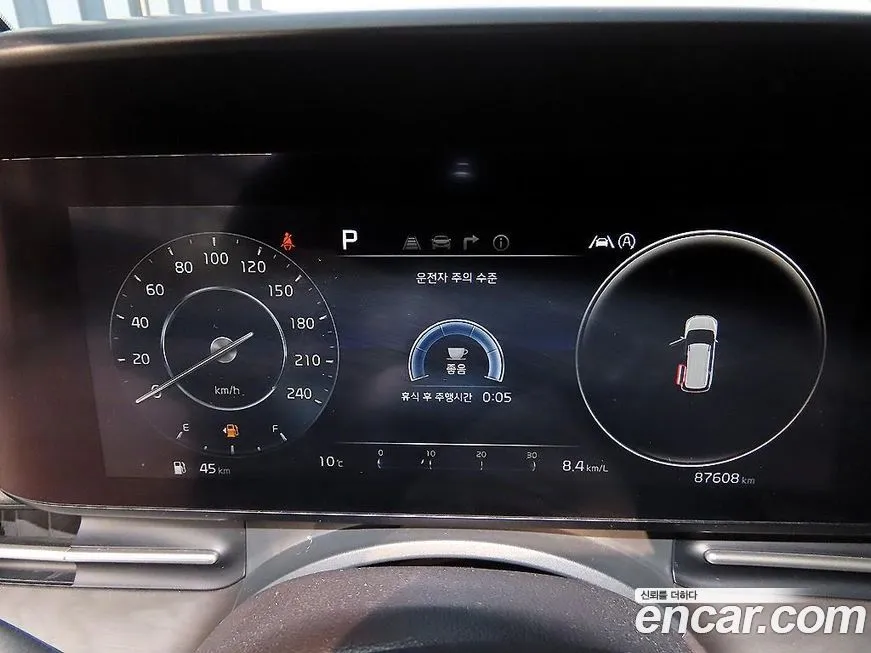 Kia Carnival — фото 10