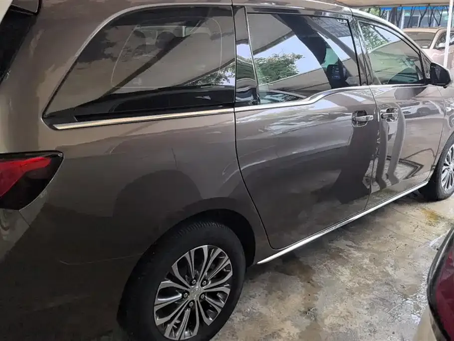 Buick GL8 2023 из CN, фото 8