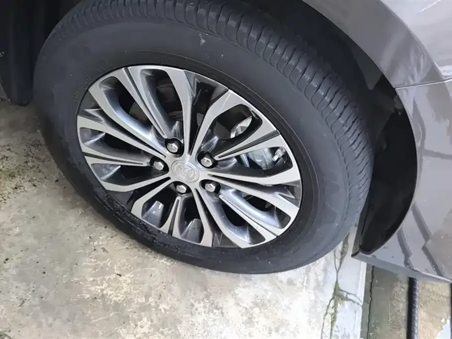 Buick GL8 2023 из CN, фото 6