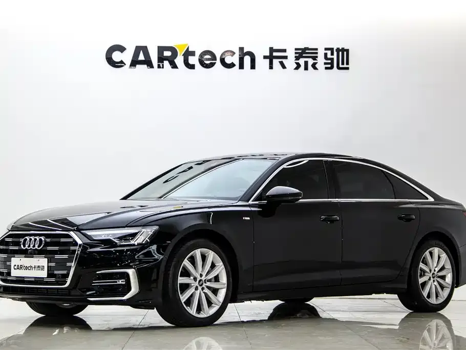 Audi A6L — фото 1