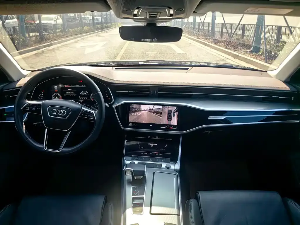 Audi A6L — фото 2