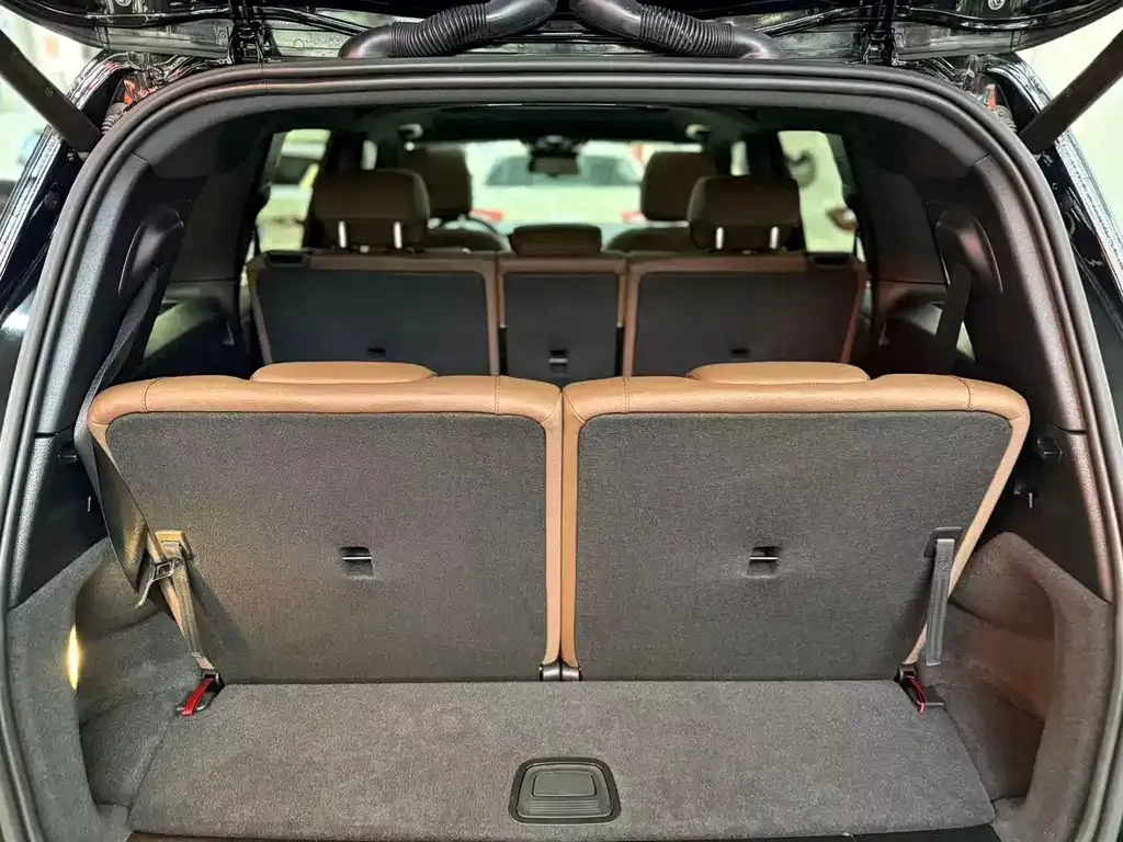 Mercedes-Benz GLB — фото 10
