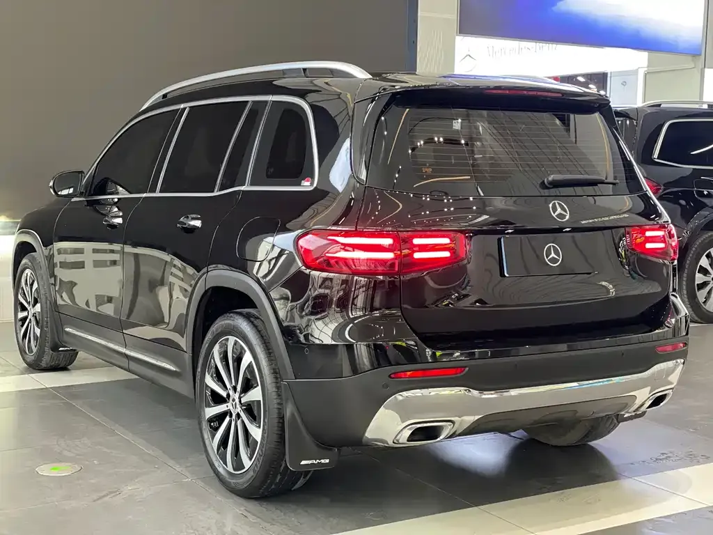 Mercedes-Benz GLB — фото 4