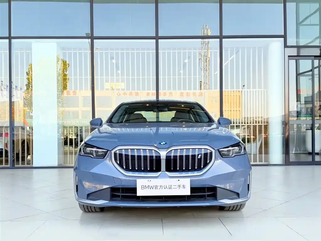 BMW i5 2025 из CN, фото 5