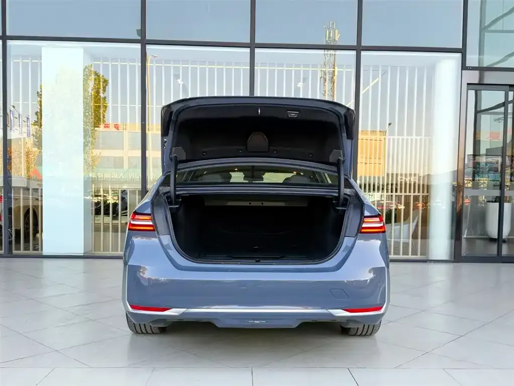 BMW i5 2025 из CN, фото 7