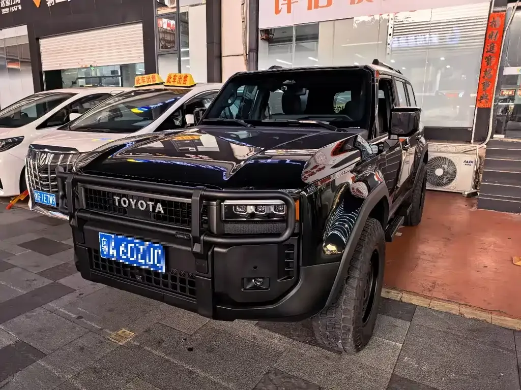 Toyota Prado 2024 из CN, фото 1