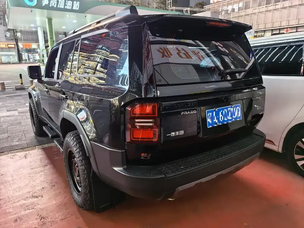 Toyota Prado 2024 из CN, фото 6