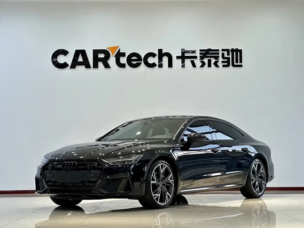 Audi A7L — фото 1