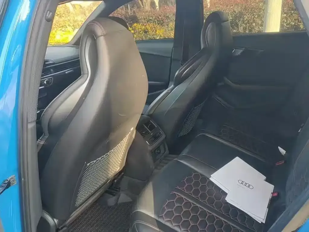 Audi RS 4 2021 из CN, фото 2