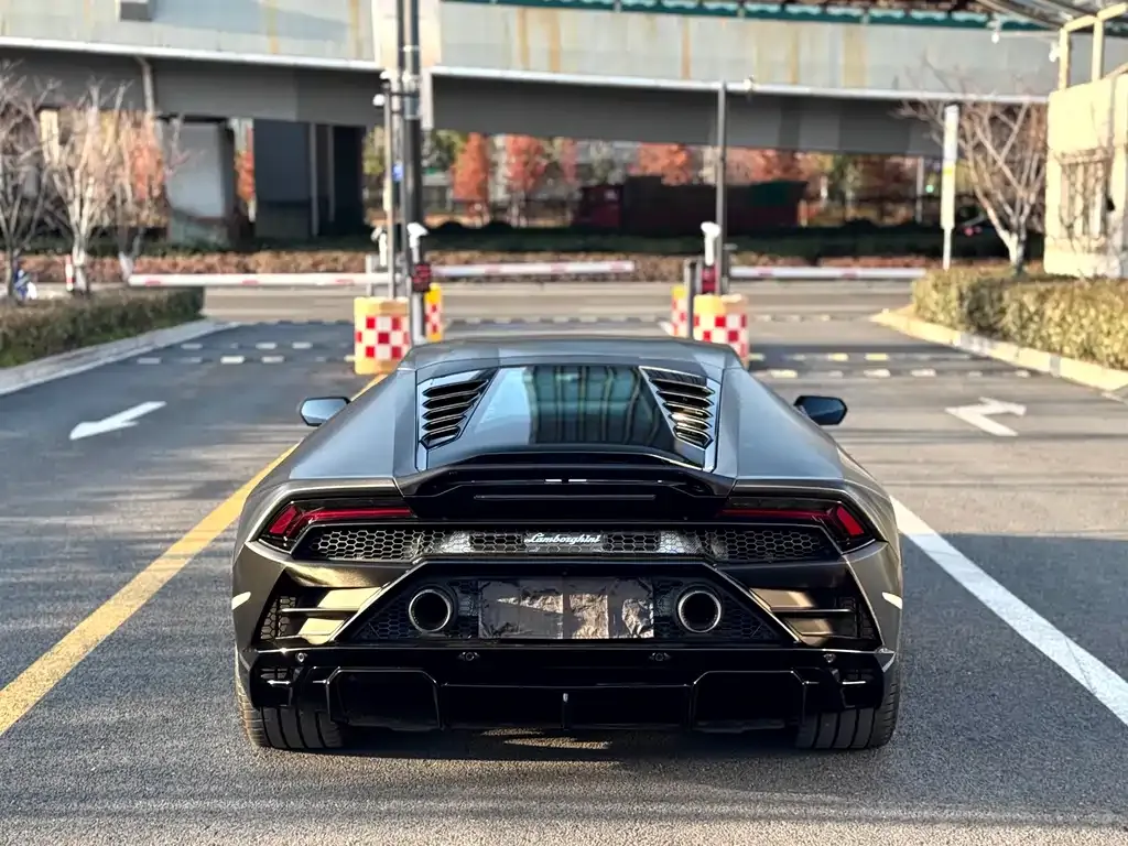 Lamborghini Huracan — фото 5