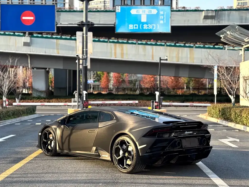 Lamborghini Huracan — фото 8