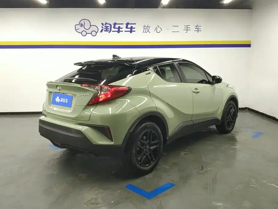 Toyota C-HR — фото 3