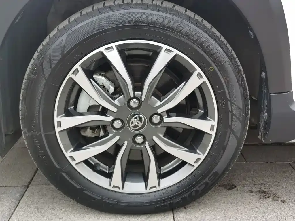 Toyota Yaris L 2023 из CN, фото 3
