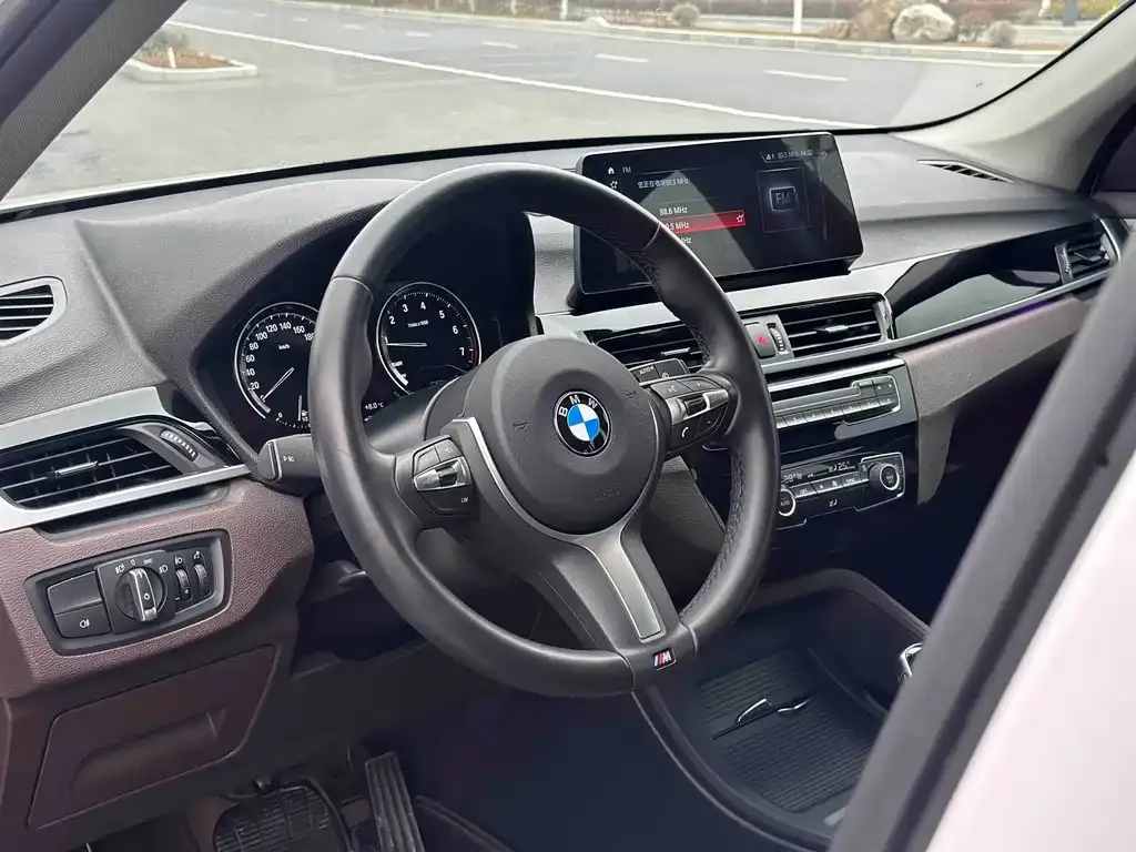 BMW X1 2023 из CN, фото 8