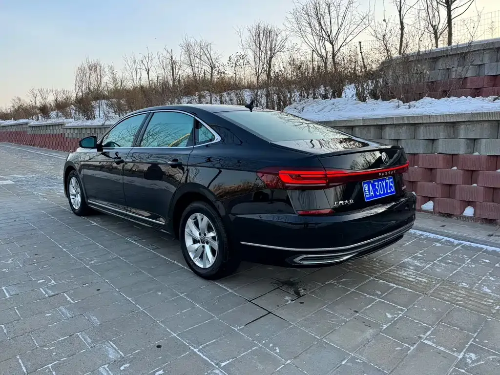 Volkswagen Passat — фото 5