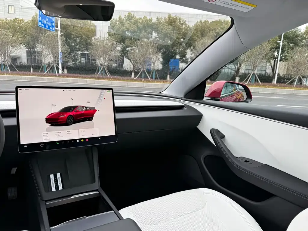 Tesla Model 3 2023 из CN, фото 3