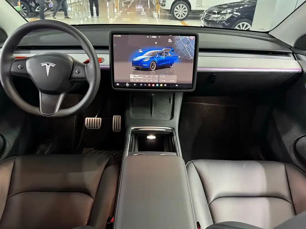 Tesla Model Y — фото 7