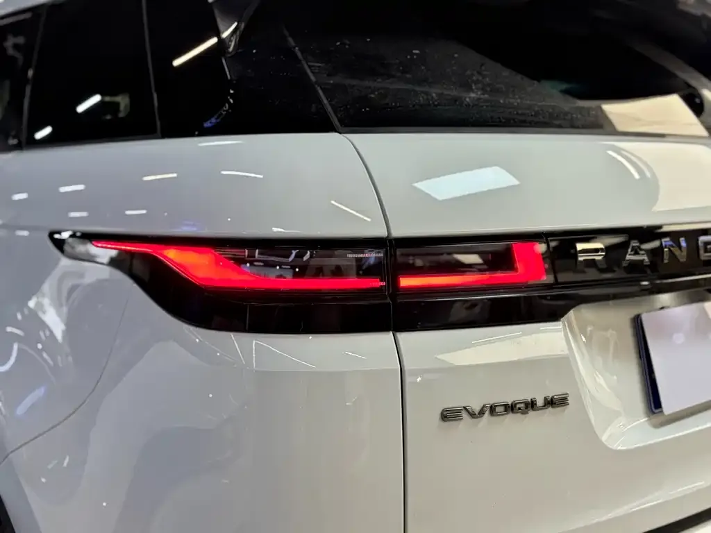 Land Rover Evoque 2024 из CN, фото 2
