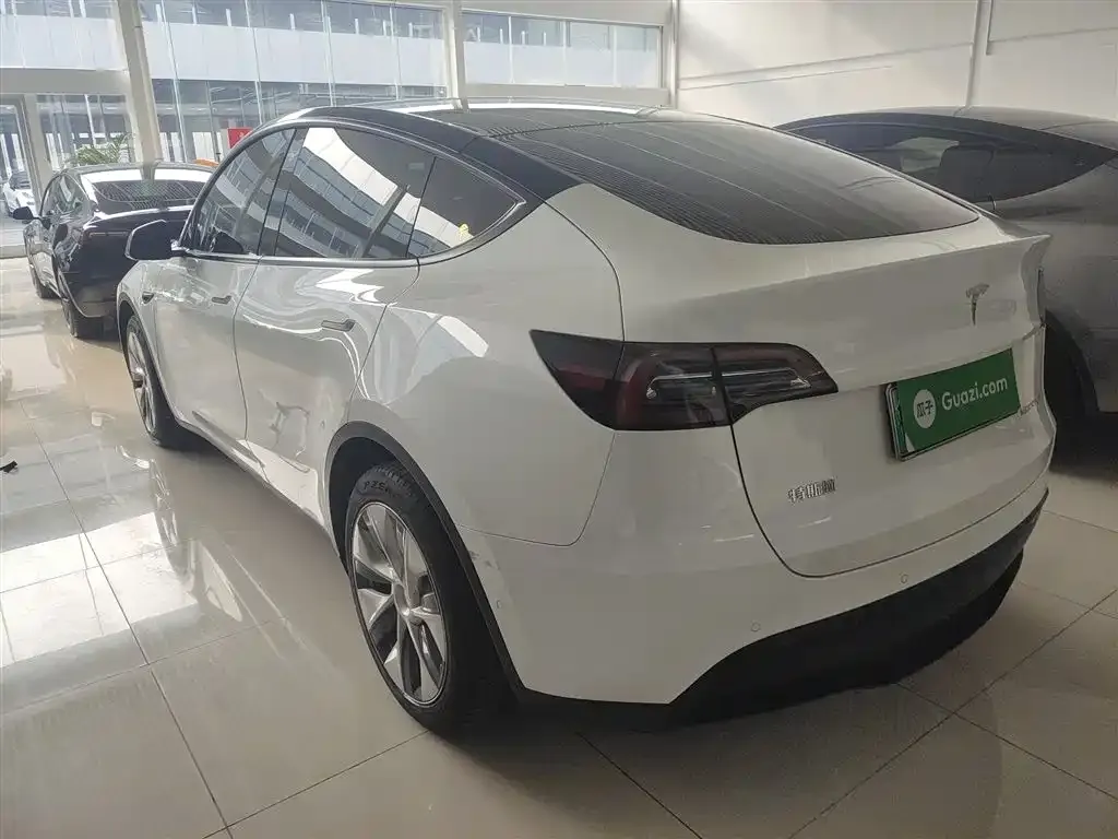 Tesla Model Y 2022 из CN, фото 10