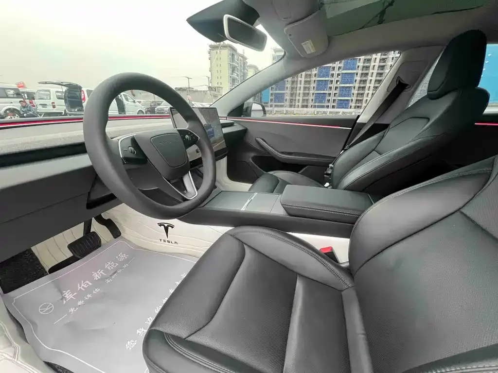 Tesla Model 3 — фото 6