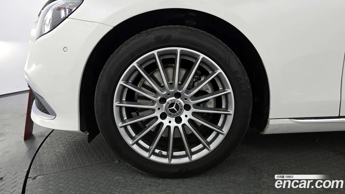 Mercedes-Benz E-Class 2021 из KR, фото 6