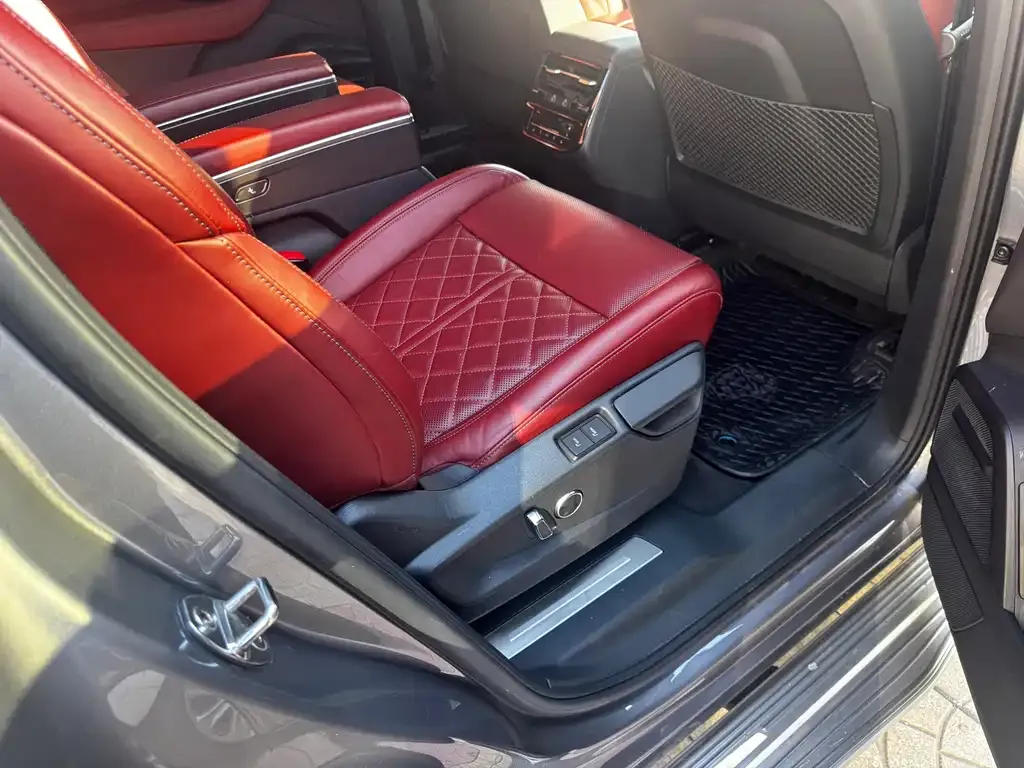 Audi Q6 2023 из CN, фото 8