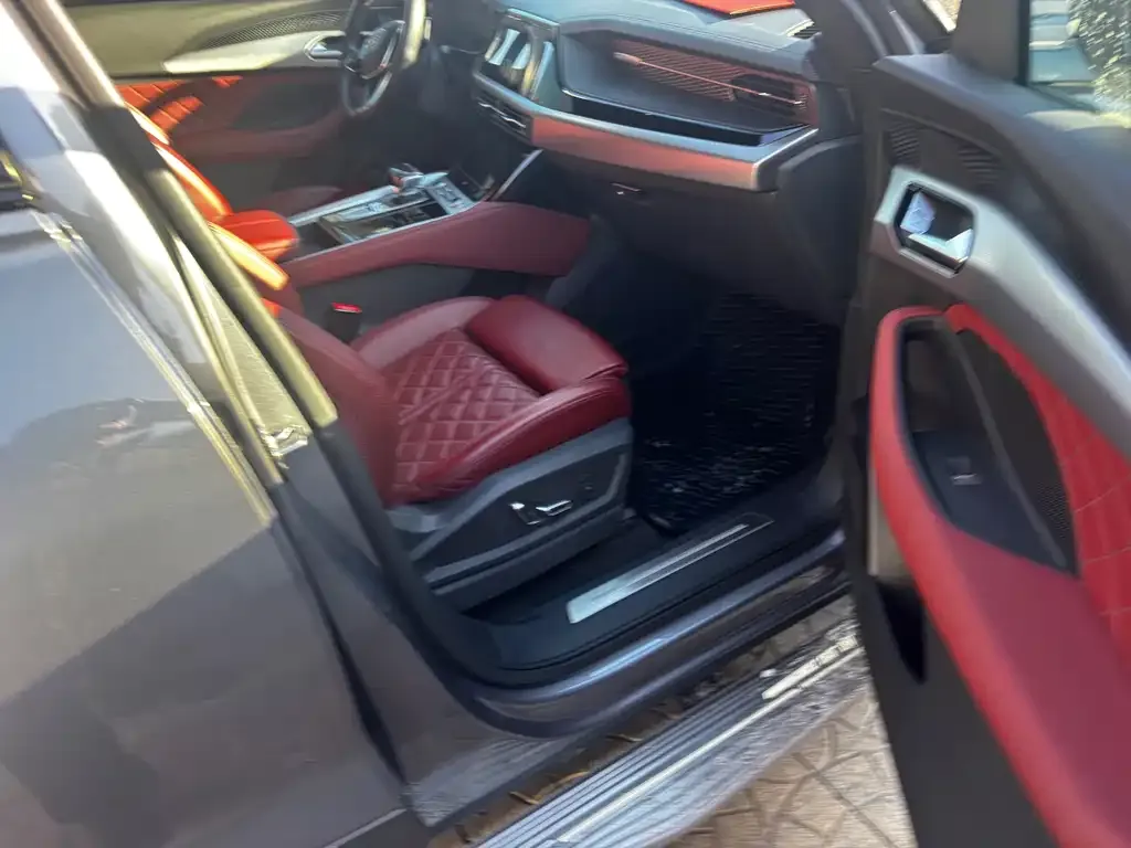 Audi Q6 2023 из CN, фото 6