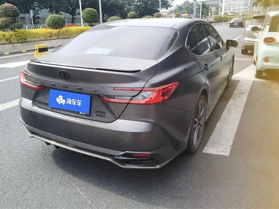 Toyota Camry 2025 из CN, фото 2