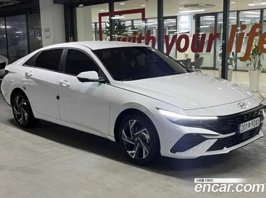 Hyundai AVANTE — фото 2