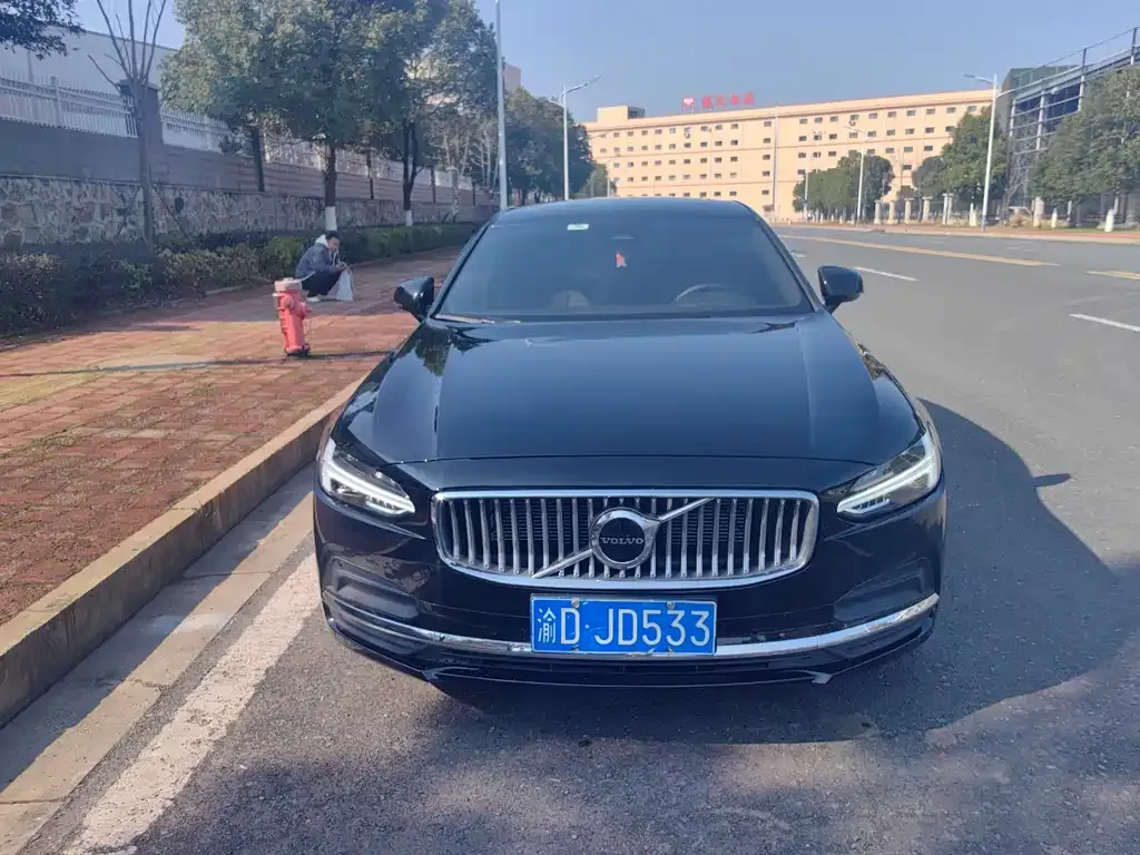 Volvo S90 — фото 7