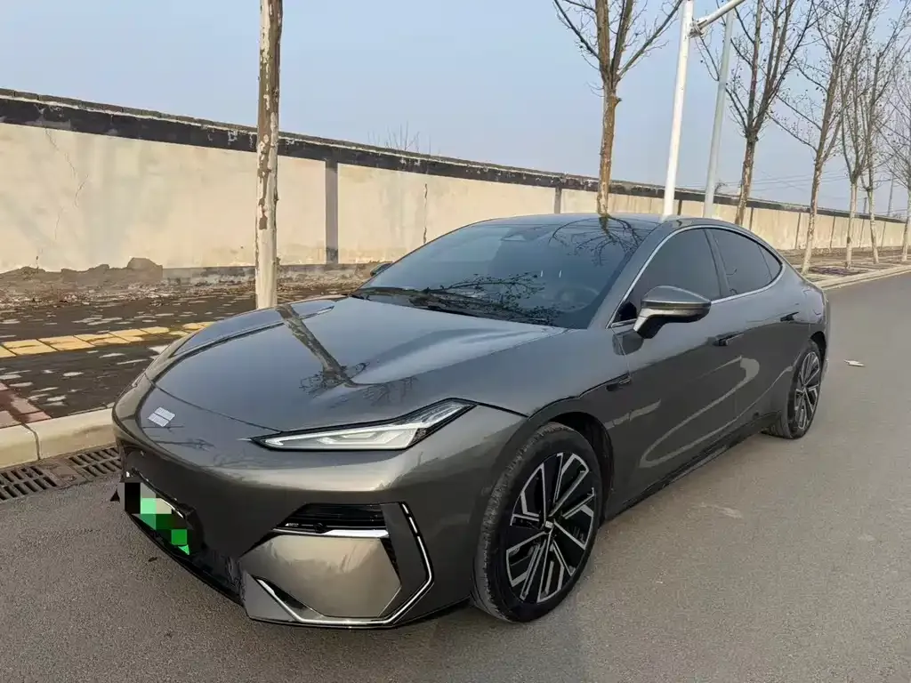 Geely Galaxy E8 — фото 1