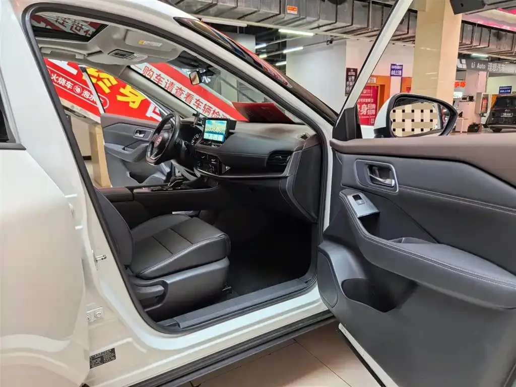 Nissan X-Trail 2022 из CN, фото 8