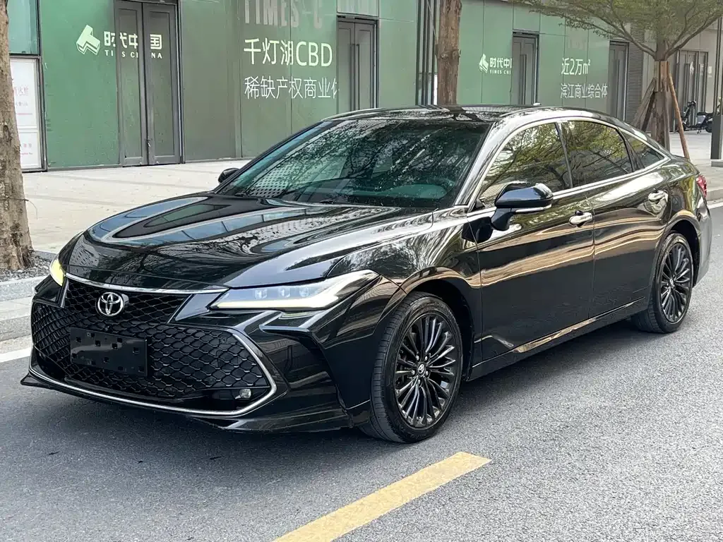 Toyota Avalon 2022 из CN, фото 1