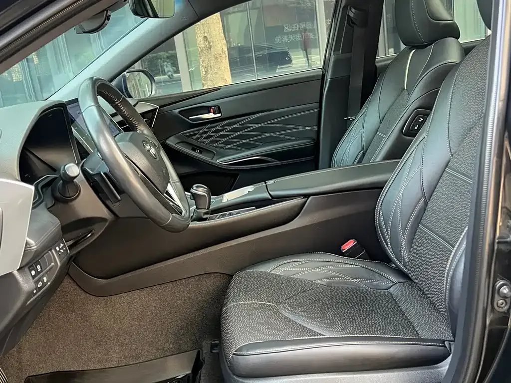 Toyota Avalon 2022 из CN, фото 10