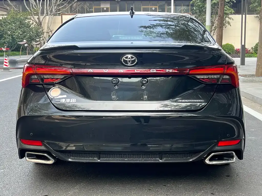Toyota Avalon 2022 из CN, фото 2