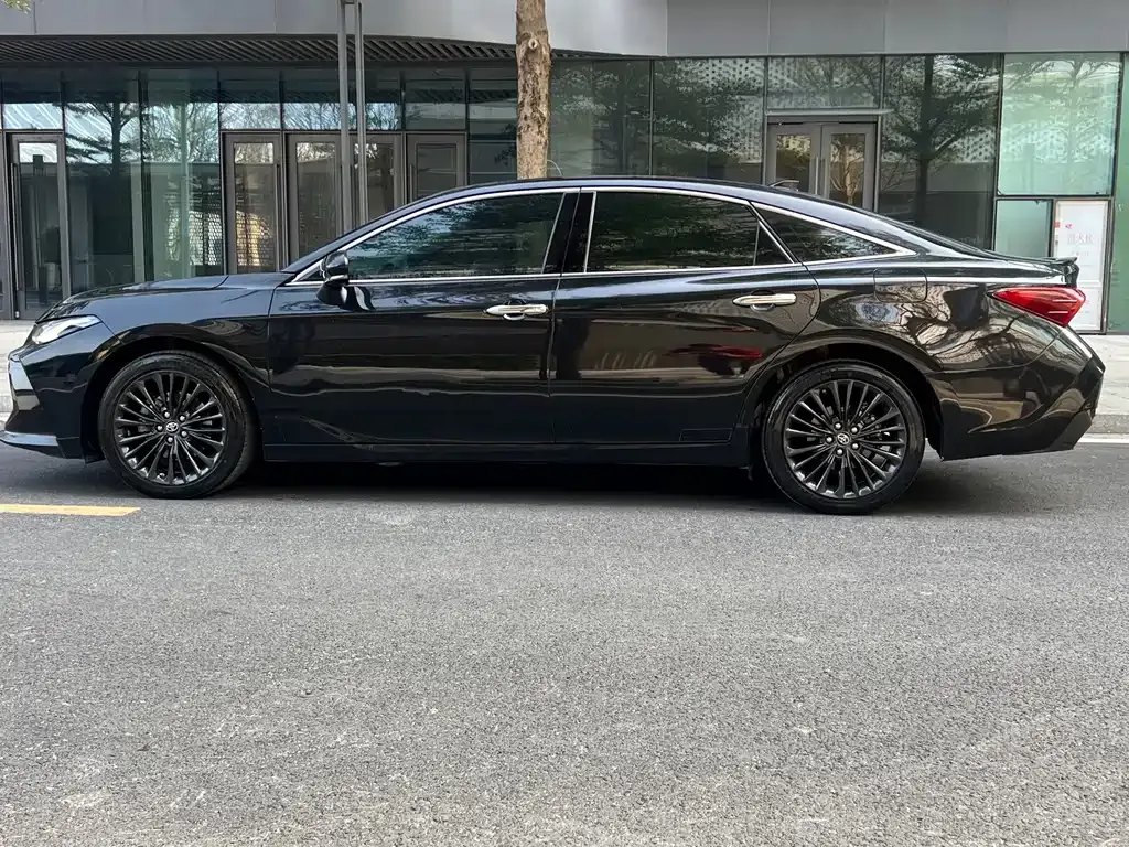 Toyota Avalon 2022 из CN, фото 4