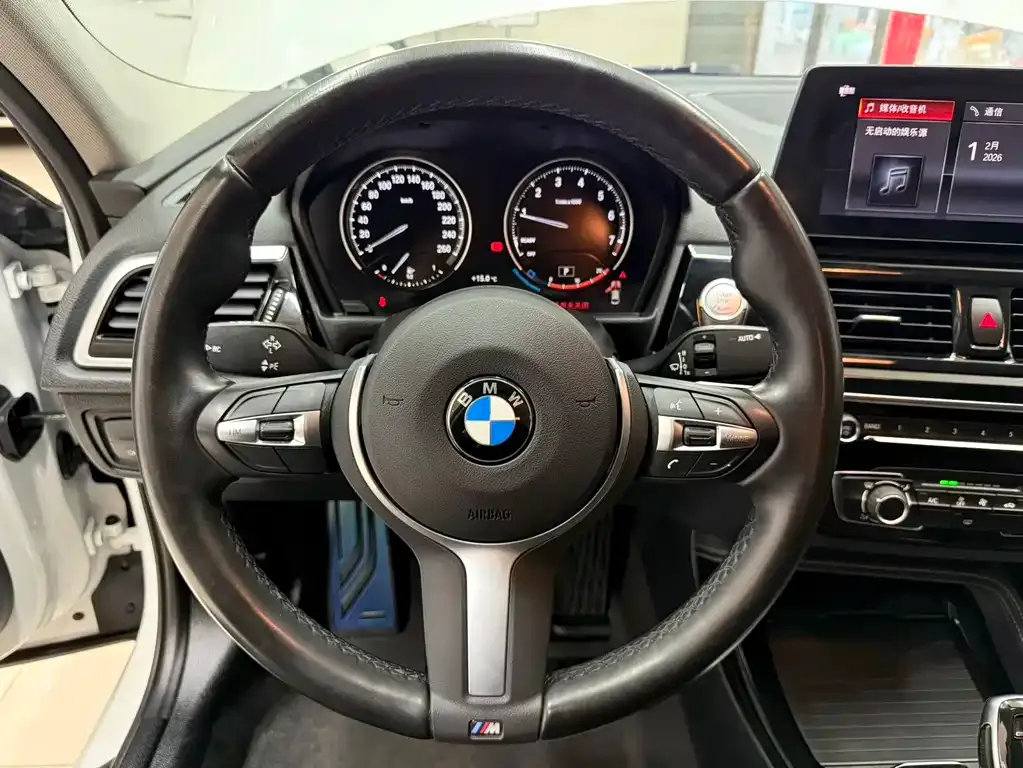 BMW 1 Series 2022 из CN, фото 9