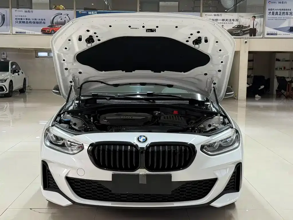 BMW 1 Series 2022 из CN, фото 7