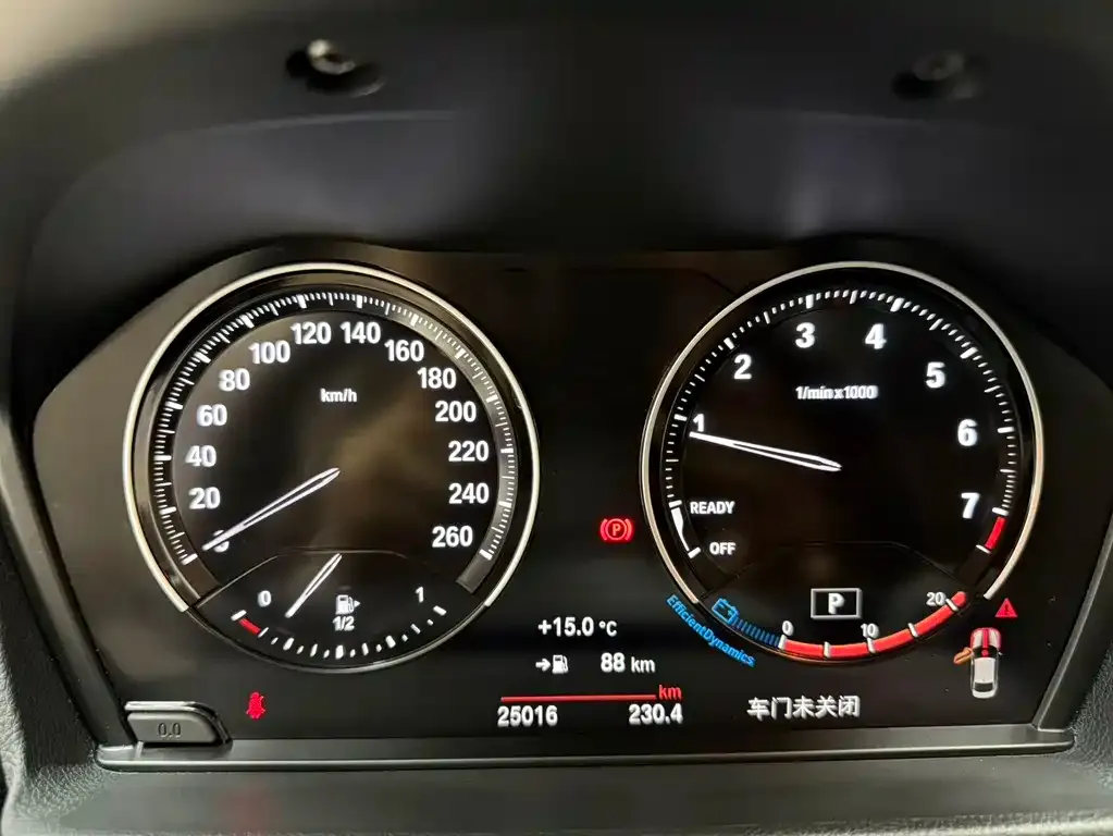 BMW 1 Series 2022 из CN, фото 2