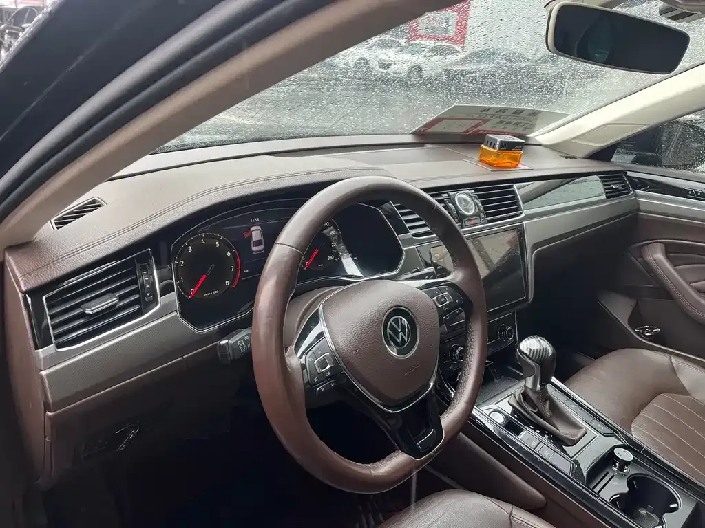 Volkswagen Phideon 2021 из CN, фото 4