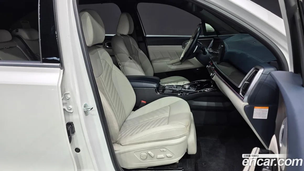 Kia Sorento — фото 7