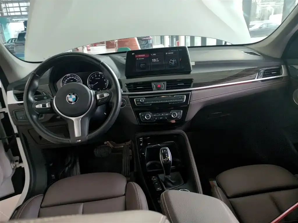 BMW X1 — фото 2
