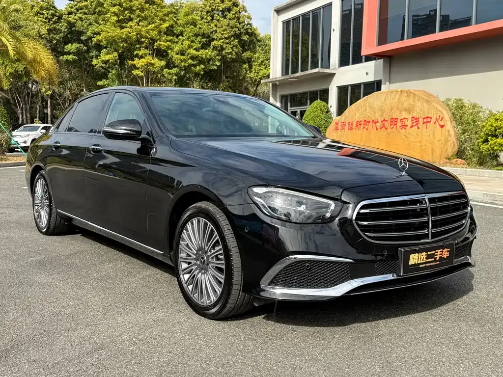 Mercedes-Benz E-Class — фото 10