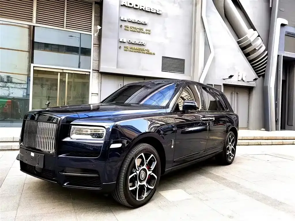 Rolls-Royce Cullinan — фото 1