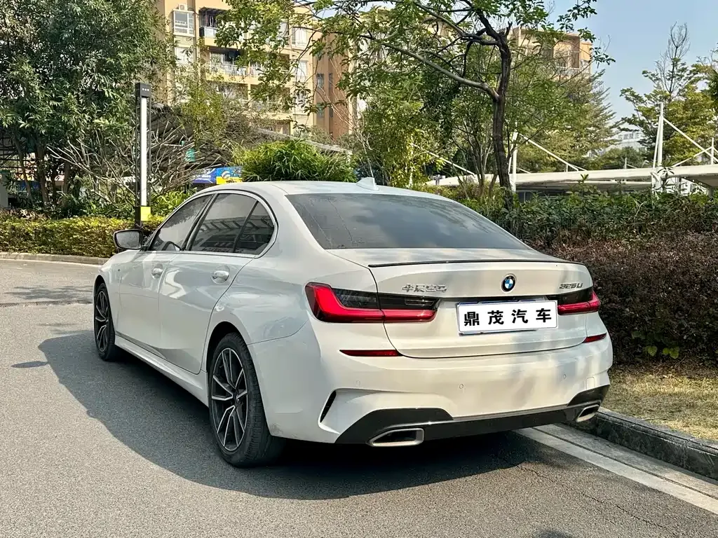 BMW 3 Series 2021 из CN, фото 2