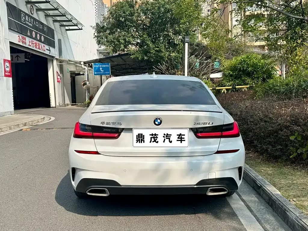 BMW 3 Series 2021 из CN, фото 3