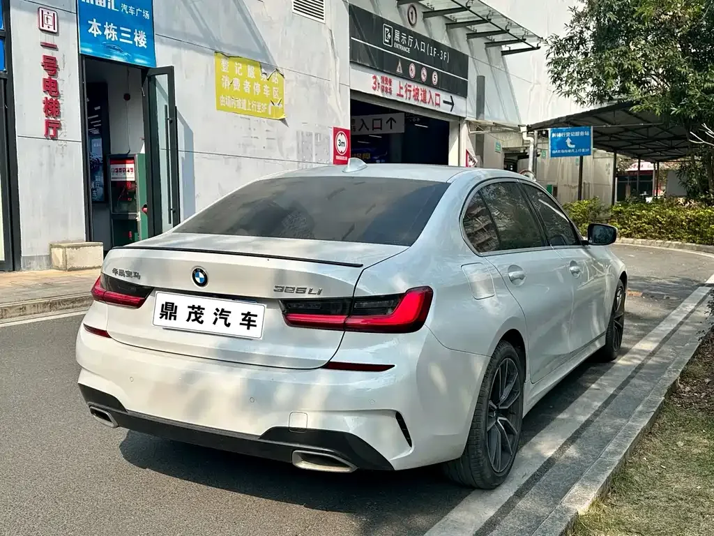 BMW 3 Series 2021 из CN, фото 4