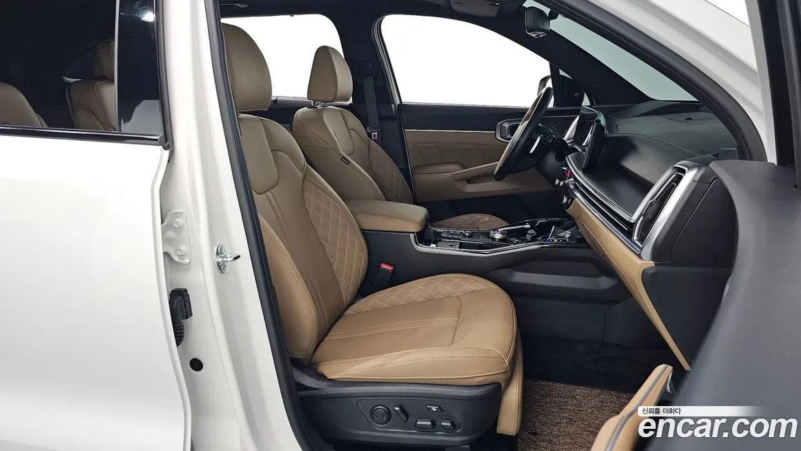 Kia Sorento — фото 6