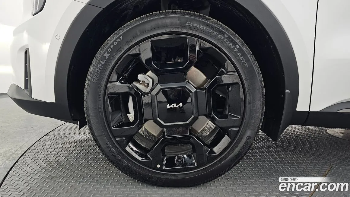 Kia Sorento — фото 8