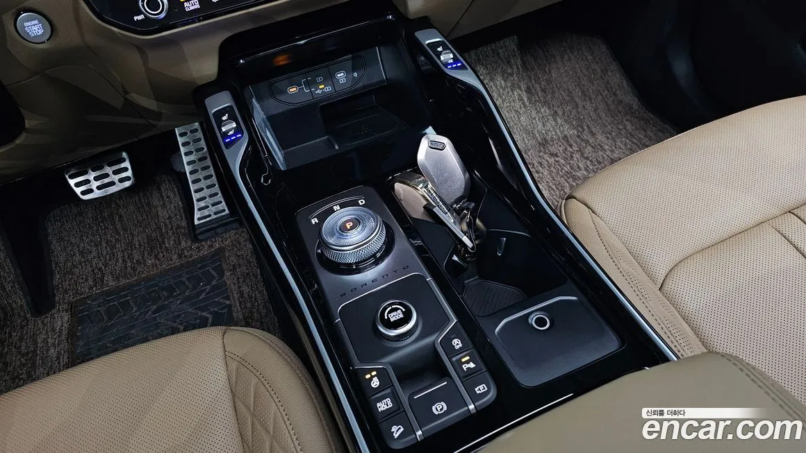 Kia Sorento — фото 9